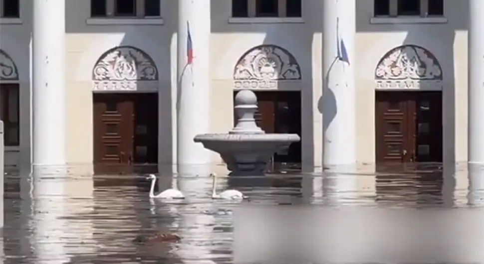 Pogledajte kako izgleda grad Nova Kahovka poslije probijanja brane na Dnjepru