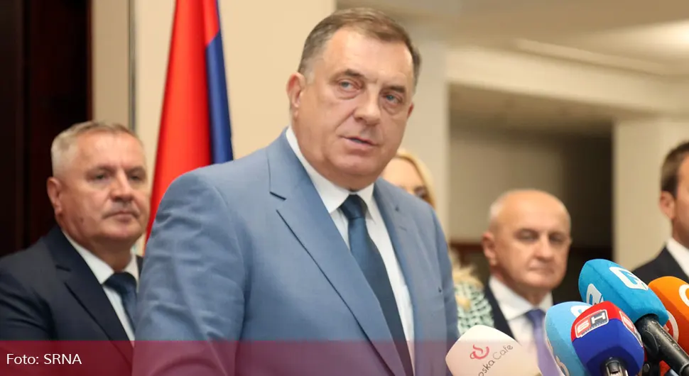 Dodik: Službenici britanske Vlade skoro 30 godina podrivaju suverenitet BiH