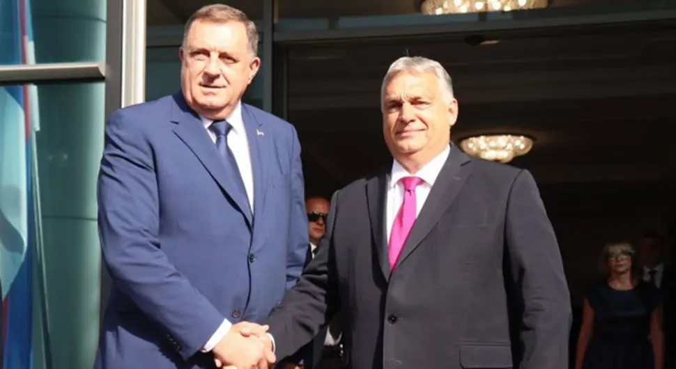 Orban i delegacija Mađarske stigli u Banjaluku: Dočekali ih Dodik i Cvijanovićeva