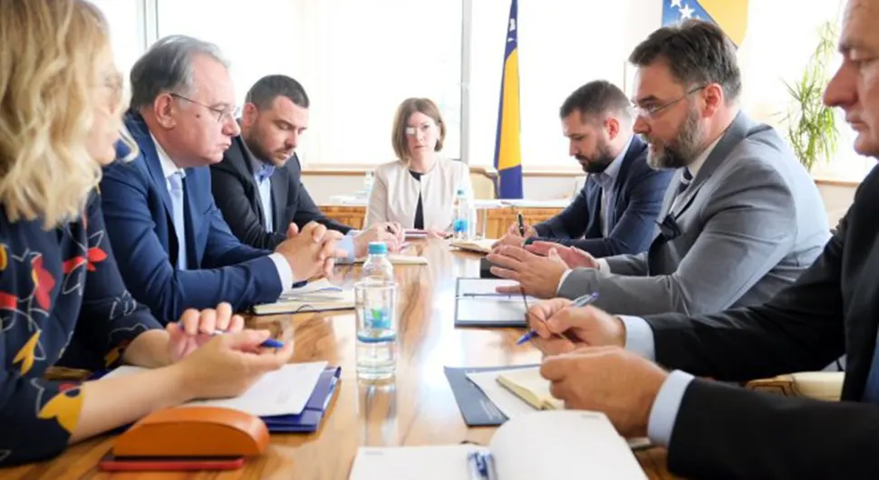 Košarac - Nikšić: Nastaviti zajedničku borbu protiv namjere Hrvatske da  izgradi odlagalište