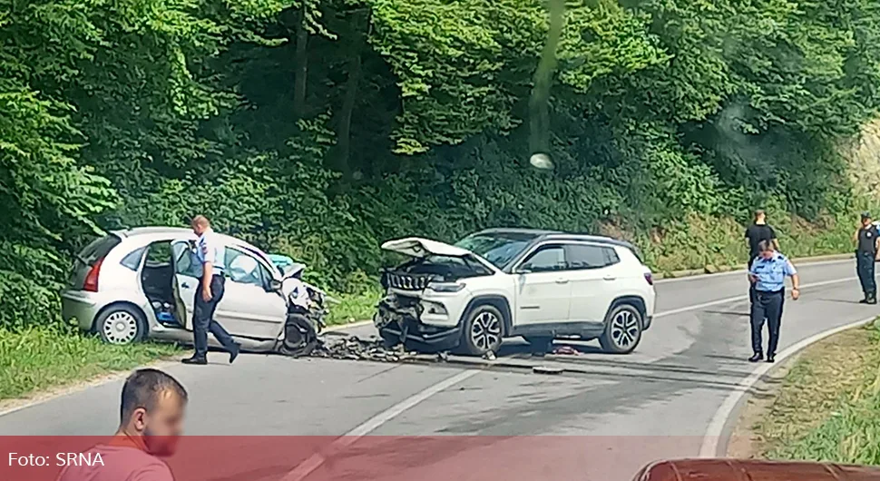 Stravična nesreća na putu Milići - Vlasenica, jedna osoba poginula