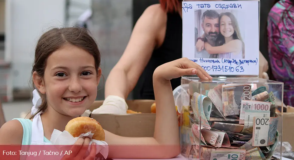 Oglasilo se Ministarstvo zdravlja Srbije o ocu djevojčice koja prodaje krofne