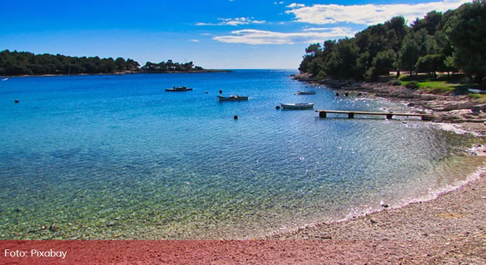 Horor na plaži: Muškarac pokušao da otme bebu od majke!