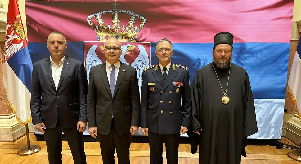 Vidović u društvu vojnog vrha Srbije