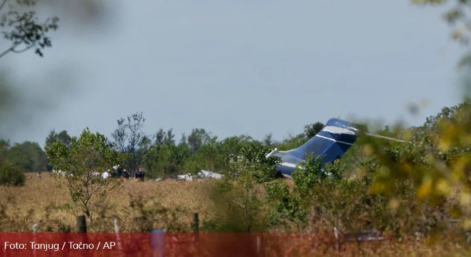 Pao avion - dvije osobe poginule, jedna teško povrijeđena