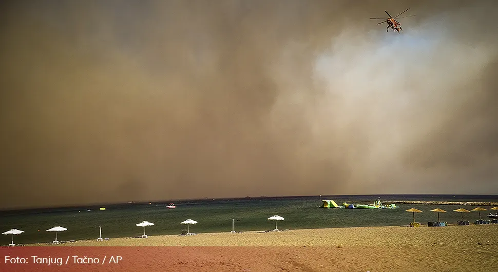 Bjesni šumski požar na Rodosu: Evakuisano 30.000 ljudi