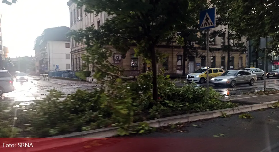 Upozorenje na lokalne nepogode i olujni vjetar duž rijeke Save