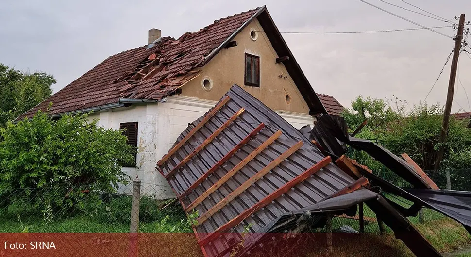 Prnjavorčani saniraju posljedice nevremena, brojni problemi sa strujom i vodom