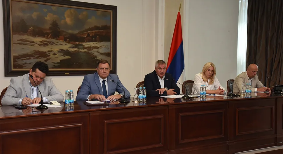 Poruka nakon sastanka: Srpska i njene institucije stabilne bez obzira na izazove