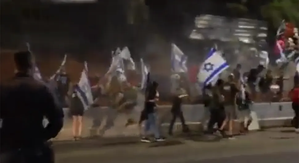 Haos u Izraelu: Nasilje, blokade, vodeni topovi