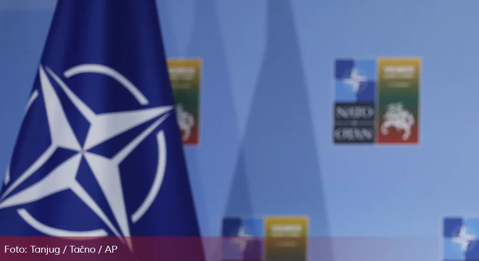 Nije tačno da NATO šalje dodatni bataljon u BiH