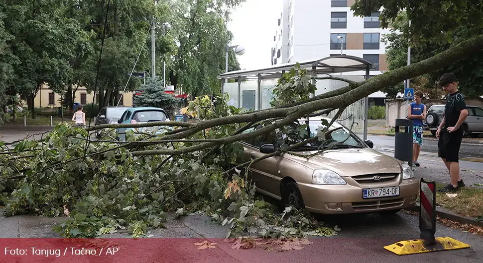 Dva muškarca poginula u stravičnom nevremenu koje je zahvatilo Zagreb