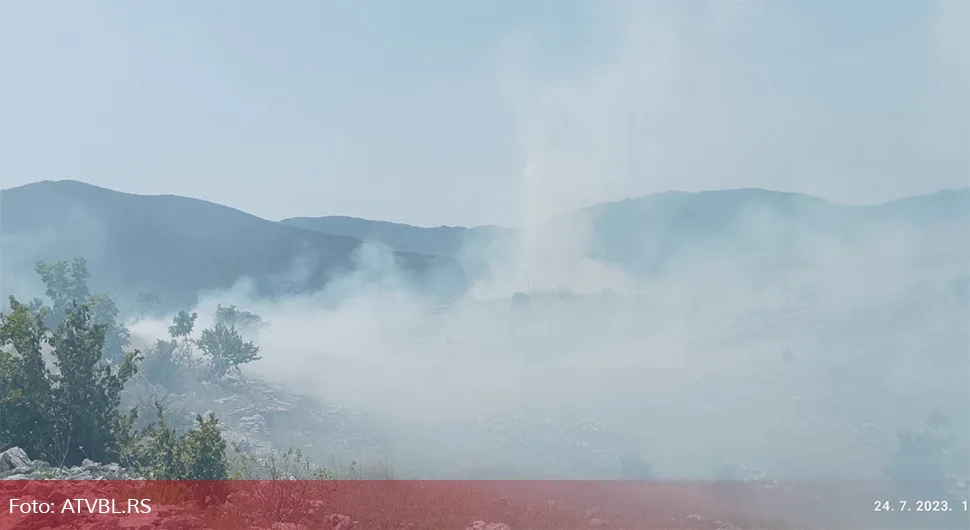 Krave stradale u požaru kod Gacka (UZNEMIRUJUĆE)