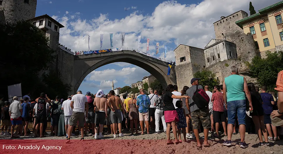 Preminula žena koja je pala niz stijene u Neretvu