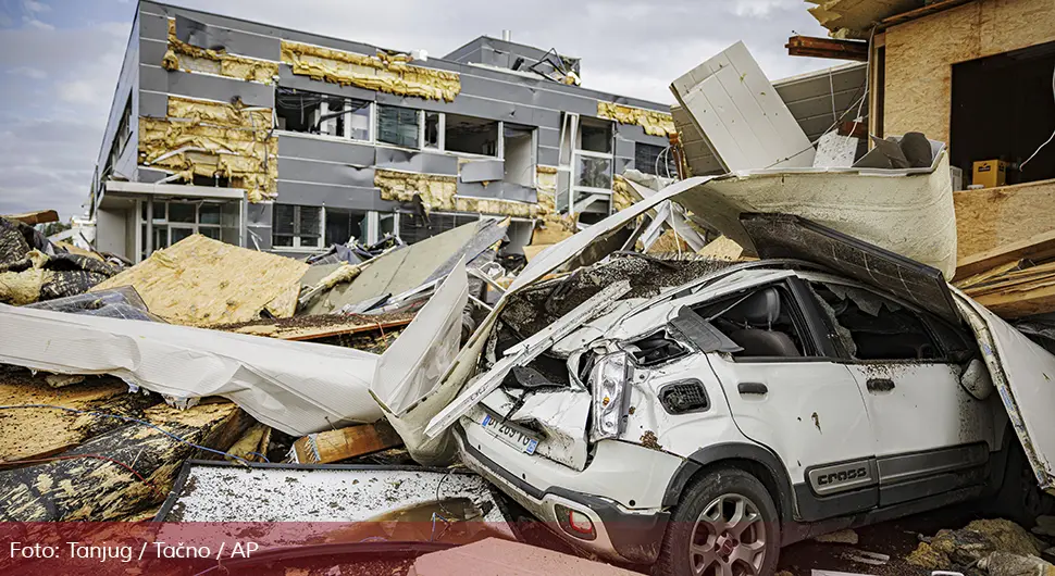 Tornado u Švajcarskoj, jedna osoba poginula