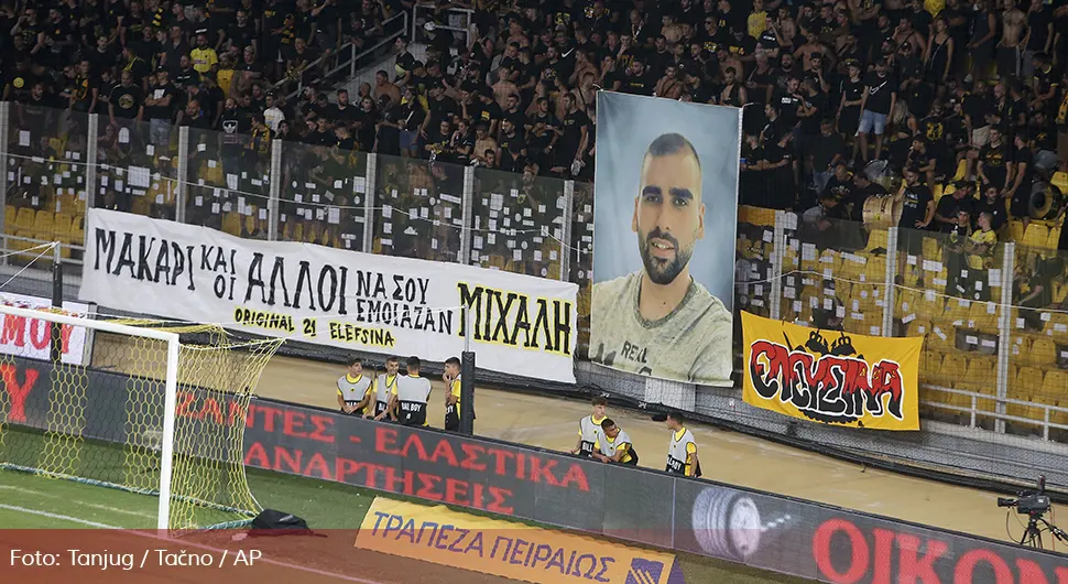 Majka ubijenog navijača AEK-a zahvalila igračima što su izbacili Hrvate