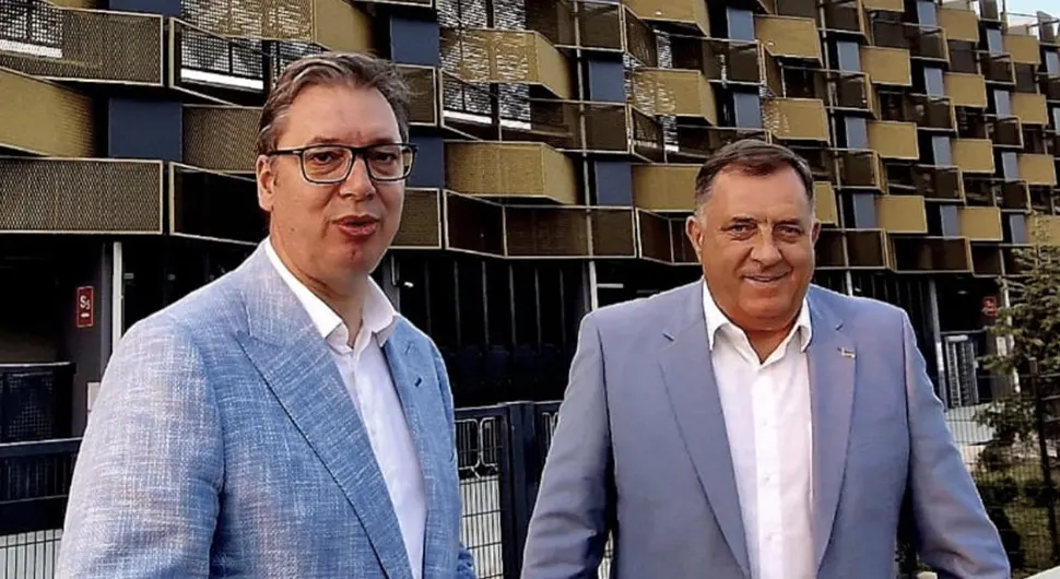 Dodik i Vučić obišli novi stadion u Leskovcu: Radujemo se svakom uspjehu Srbije