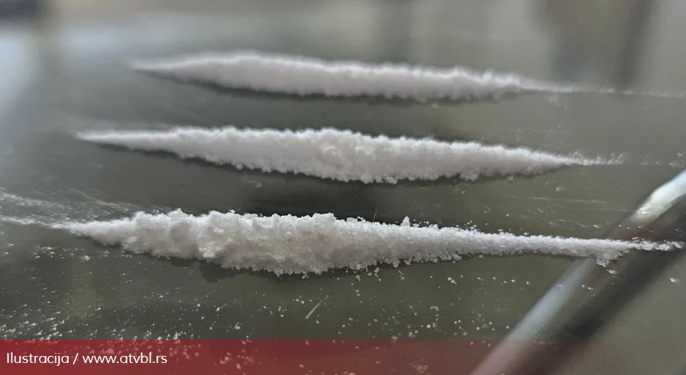 Четири килограма кокаина: Ухапшена два лица у моменту примопредаје дроге