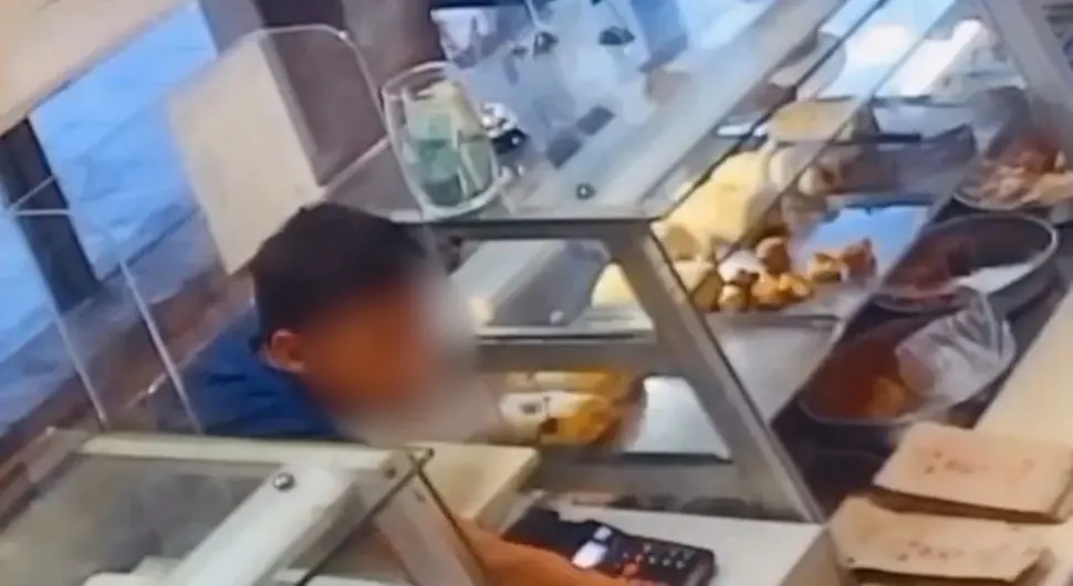 Kamera sve snimila: Lopov ukrao novac iz pekare i pobjegao