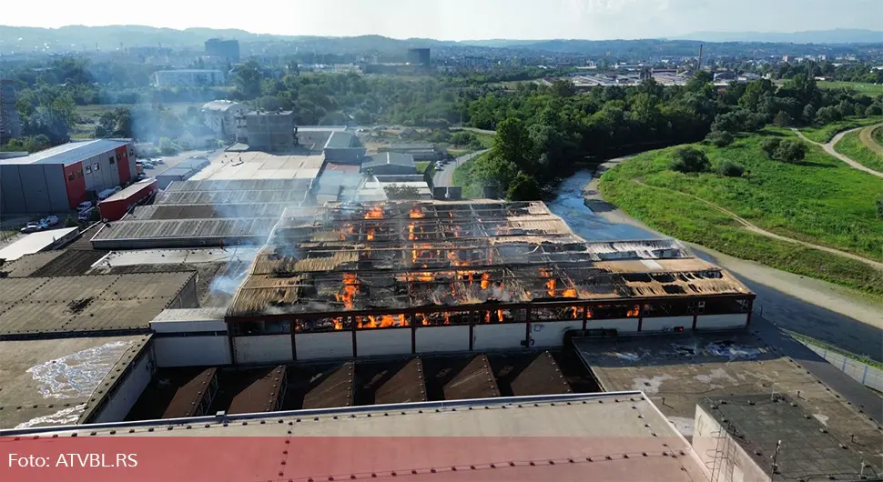 Fotografije iz vazduha prikazuju razmjere požara u krugu 