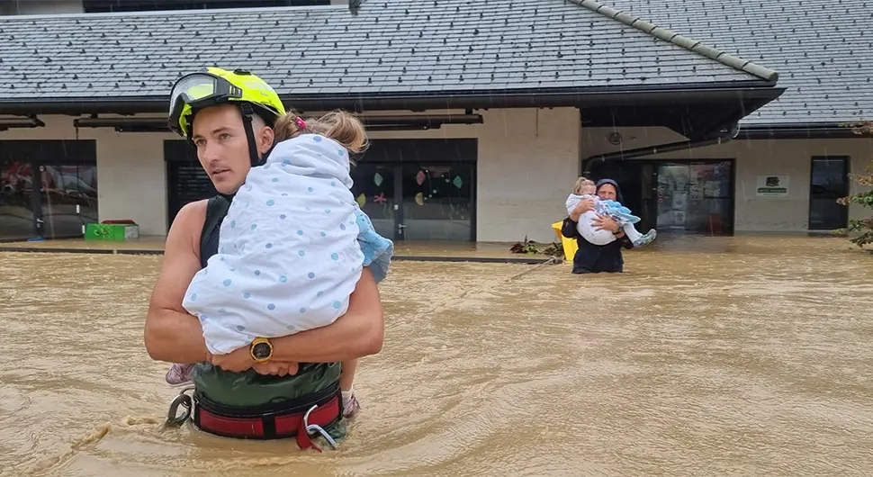 Sloveniji poslata humanitarna pomoć iz više zemalja