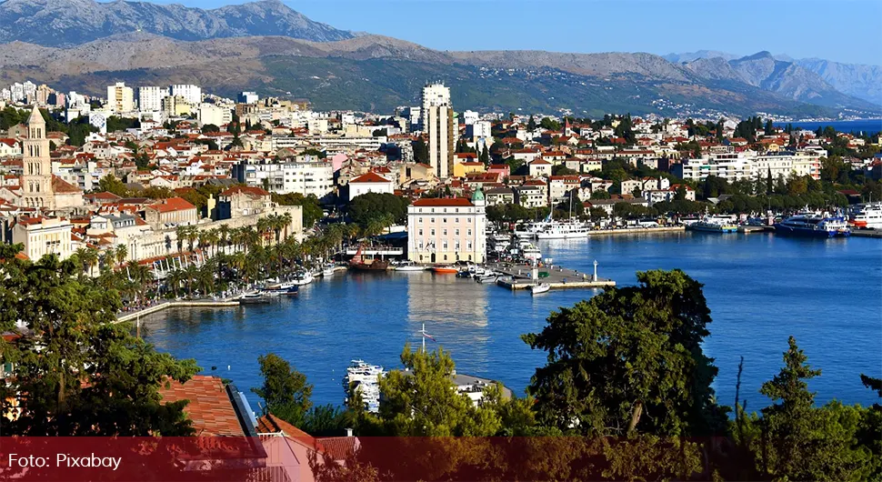 Dva sata parkinga u Splitu platio 119 evra