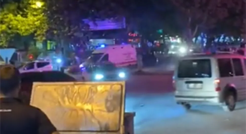 U zemljotresu u Turskoj povrijeđene 23 osobe: Ljudi skakali sa zgrada