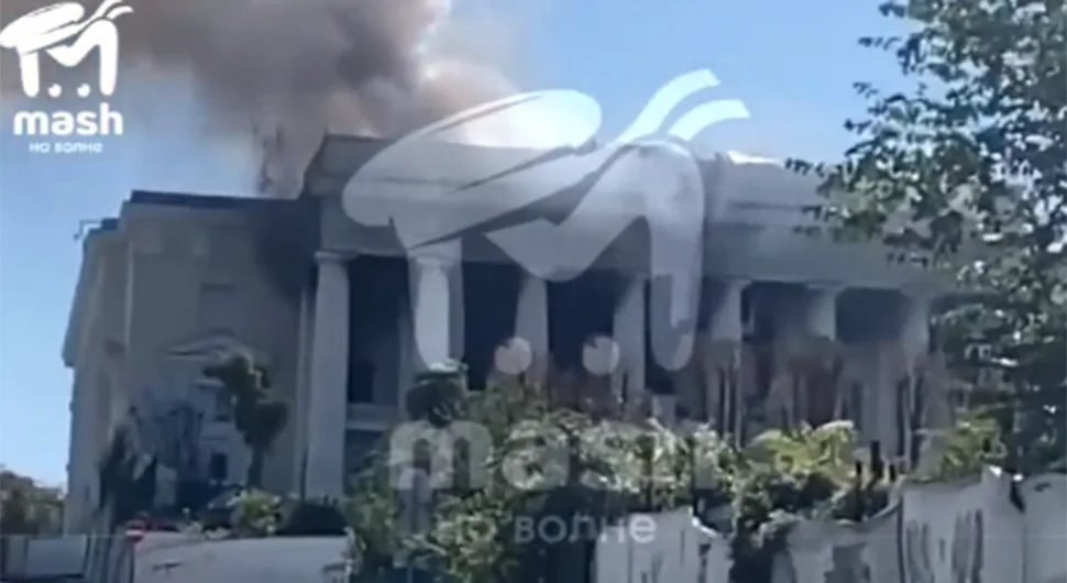 Raketni napad na Sevastopolj: Vojnik nestao, oštećena istorijska zgrada