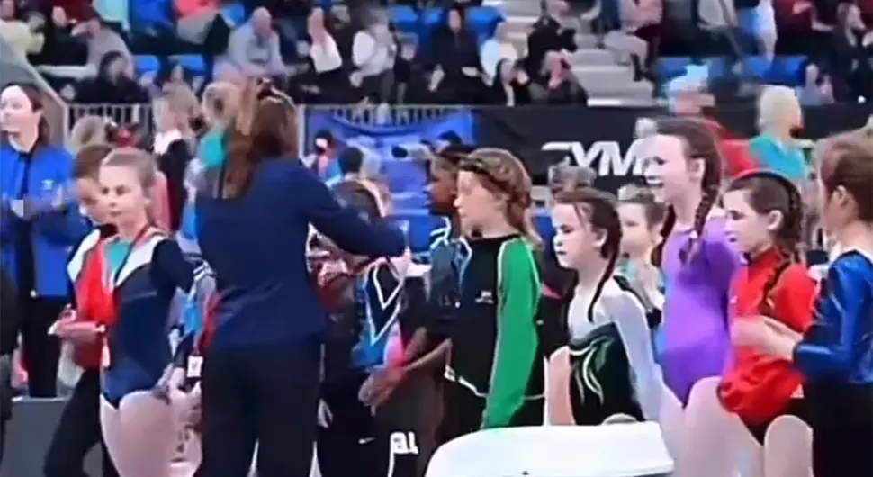 Sudija preskočila djevojčicu na dodjeli medalja: Razlog je užasan
