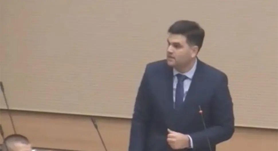 Милан Петровић није изабран за потпредсједника Народне скупштине