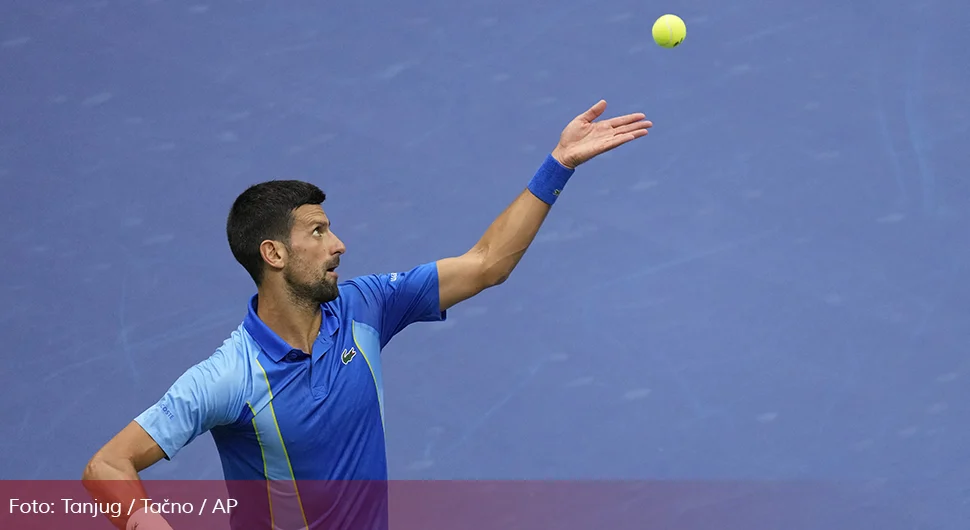 US Open: Đoković servira za set!