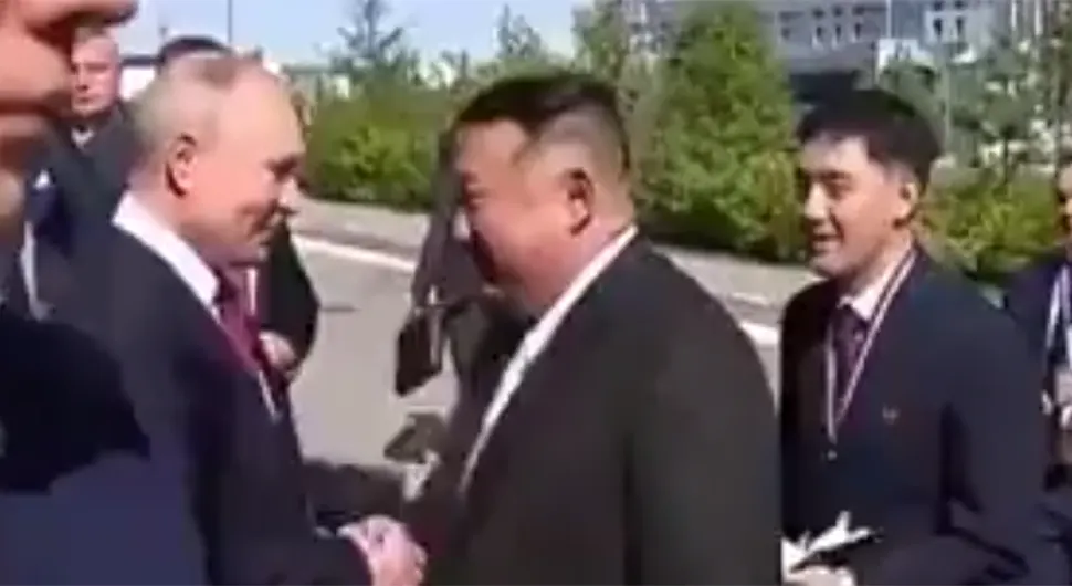 Pogledajte sastanak Putina i Kim Džong Una na kosmodromu