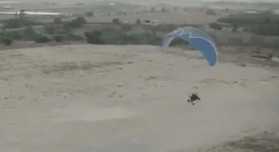 Хамас објавио снимак упада у Израел: Улетјели параглајдерима