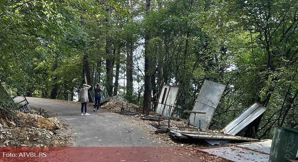 Опасност за грађане: Започели радове на Бањ брду и оставили само неред