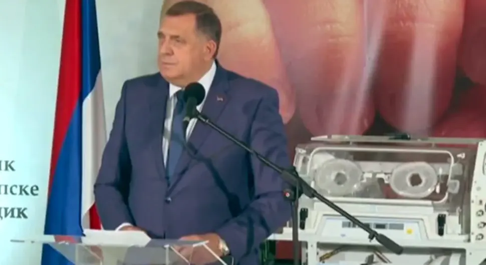 Dodik: Kad su već tu, vjerujem da će američki avioni podržati proslavu Dana Republike