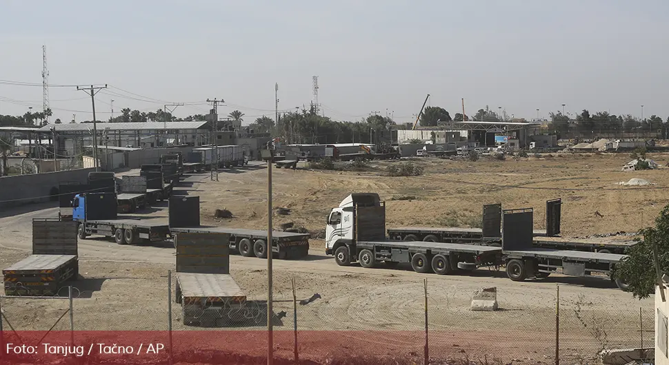 У Газу ушао први конвој хуманитарне помоћи, граница убрзо опет затворена