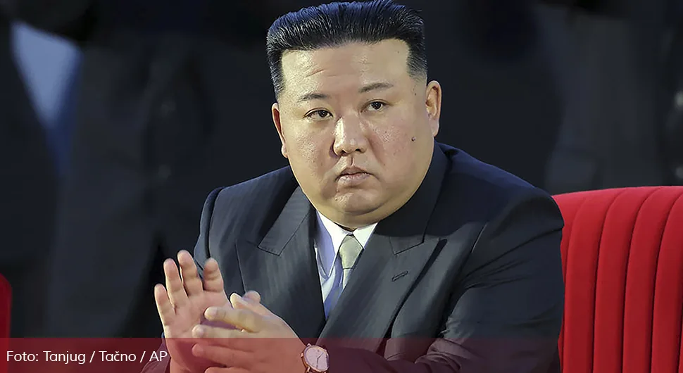 Propagandna pjesma o Kim Džong Unu postala TikTok hit