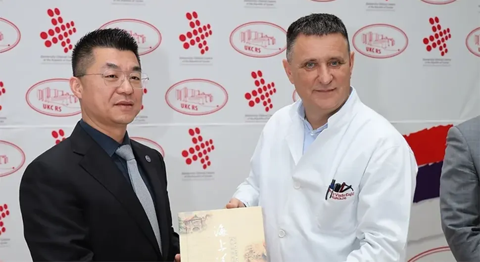 Đajić s delegacijom iz Kine o usavršavanju ljekara UKC-a u Kini