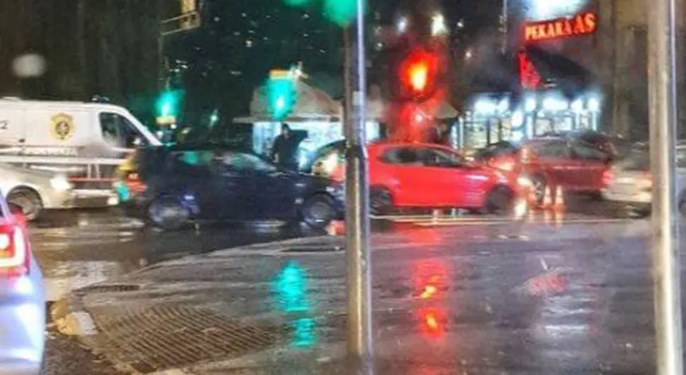 Saobraćajka u Sarajevu: Udaren pješak, policija na terenu