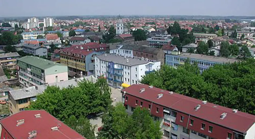 Bez oba roditelja ostali u roku od godinu dana - Dječacima iz Gradiške potrebna pomoć dobrih ljudi