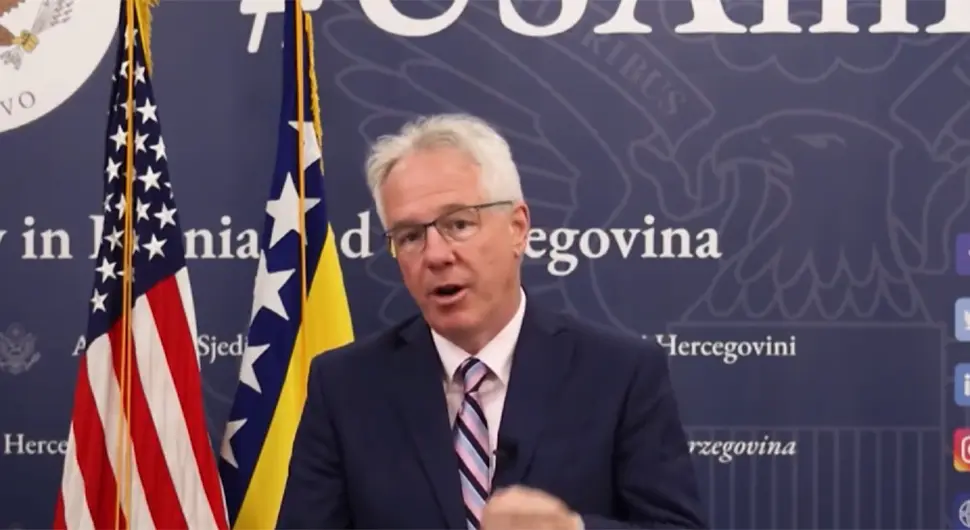 Мајкл Марфи раскринкао СДС и Милана Миличевића