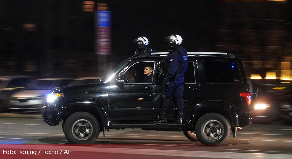 Ухапшено 35 особа након хаоса у Београду