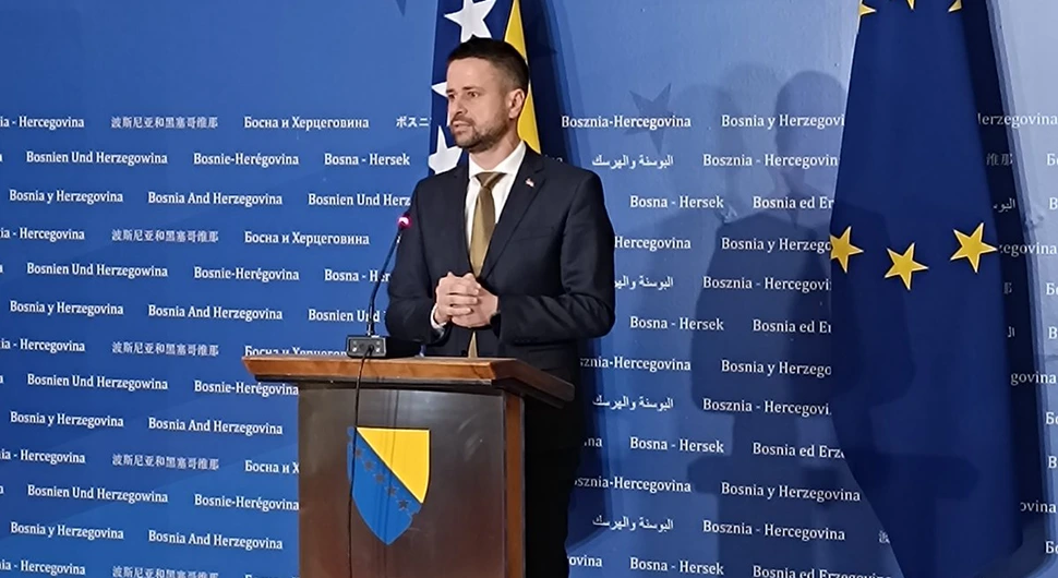 Amidžić: Budžet i neiskorištena sredstva na računima rješavati u paketu