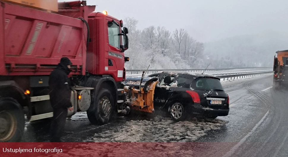 Sudar grtalice i auta na auto-putu 9. januar