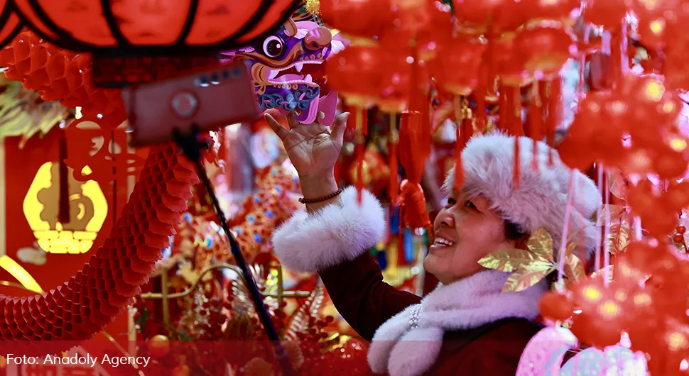 Pripreme za nadolazeću Novu godinu zmaja u Kini