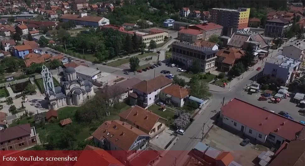 Albanski službenici upali u stanove Srba u Leposaviću