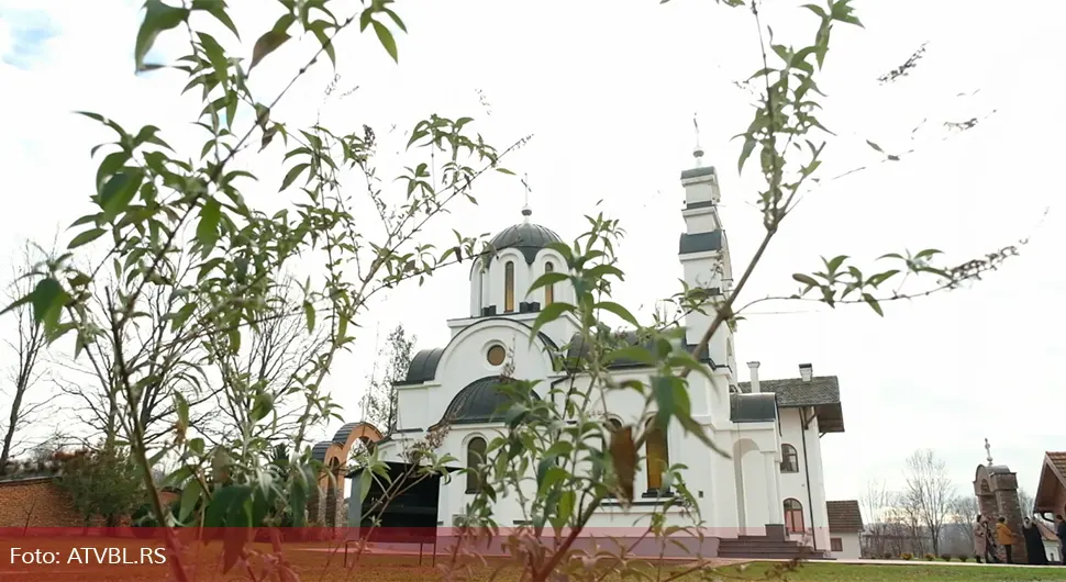 Monasi za ATV otkrili tajnu manastirske rakije