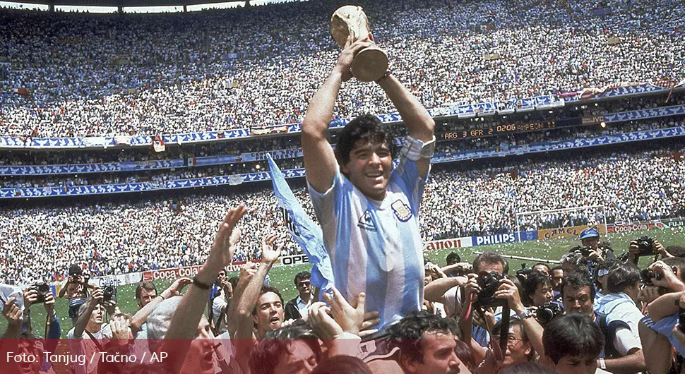 maradona.webp