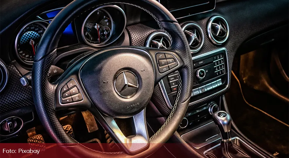 Mercedes prodaje sve autokuće u Njemačkoj
