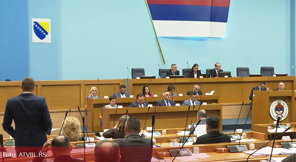 Народна скупштина усвојила закључке: Суд БиХ извршио државни удар